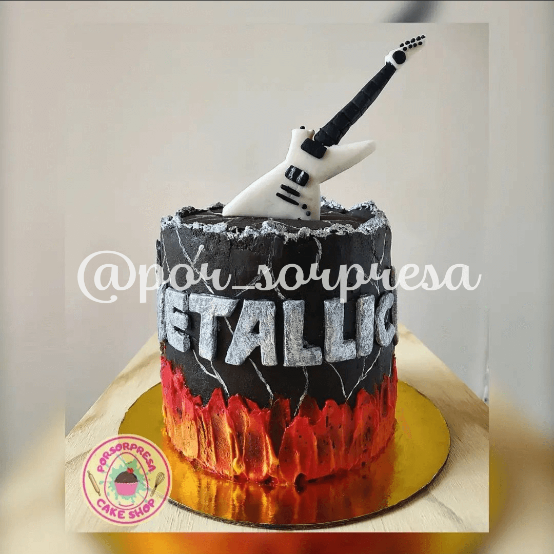 Torta Personalizada Metallica - Por Sorpresa ?